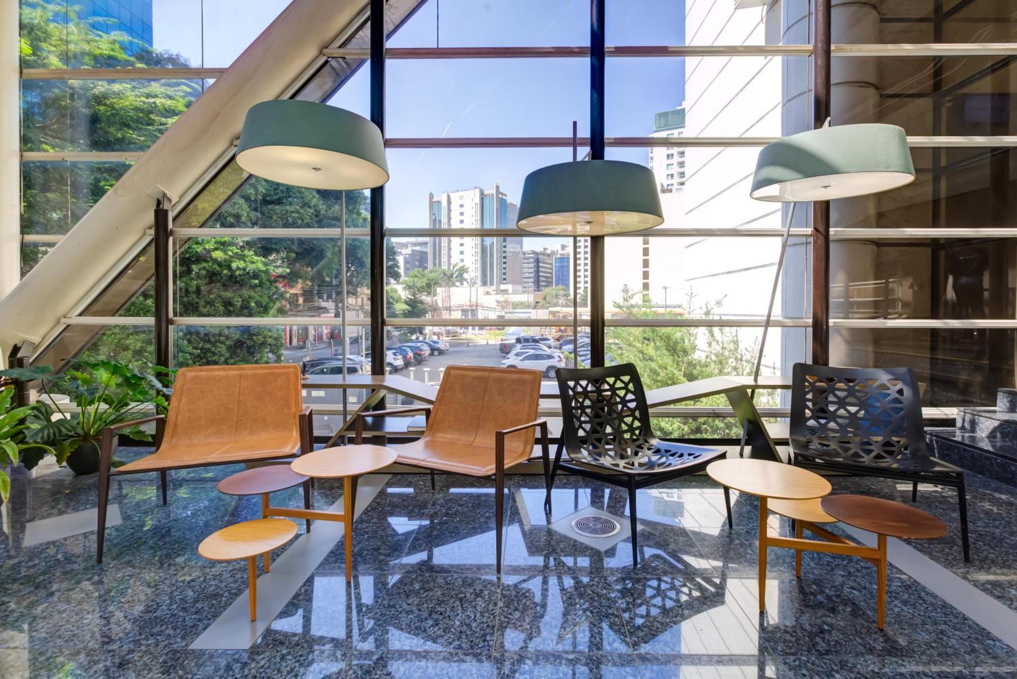 Radisson Sao Paulo Paulista Hotel Luaran gambar The interior of the library